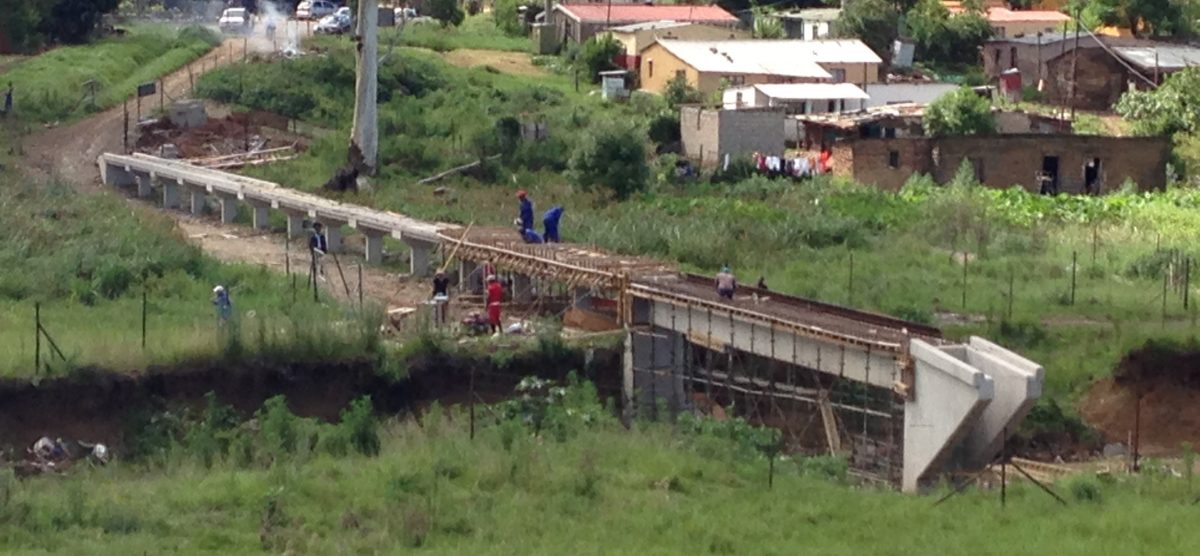 Kwapata River and Rail Bridge Crossing (Edendale Pietermaritzburg)
